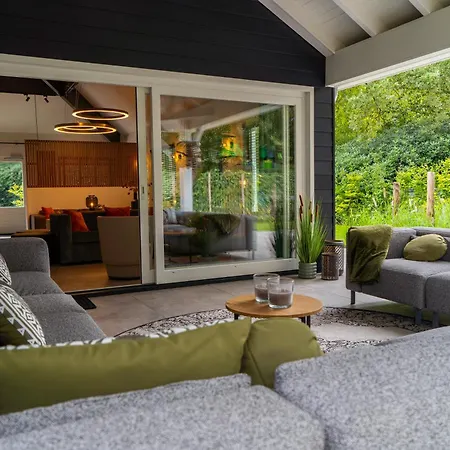 Latour 펜션 오쇼트