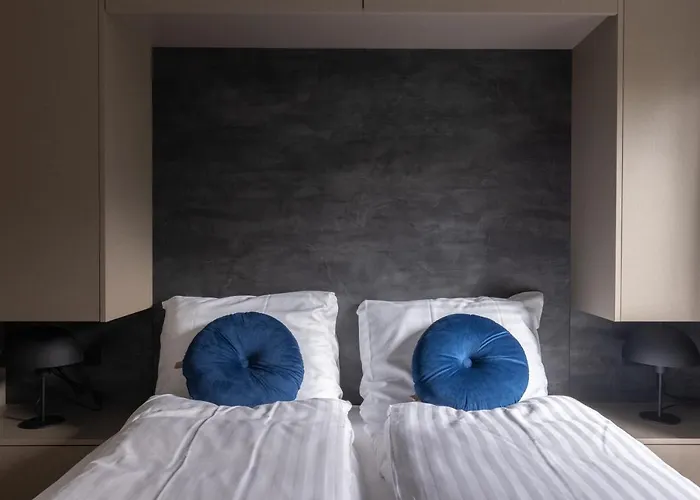 Aldeamento Turístico Latour