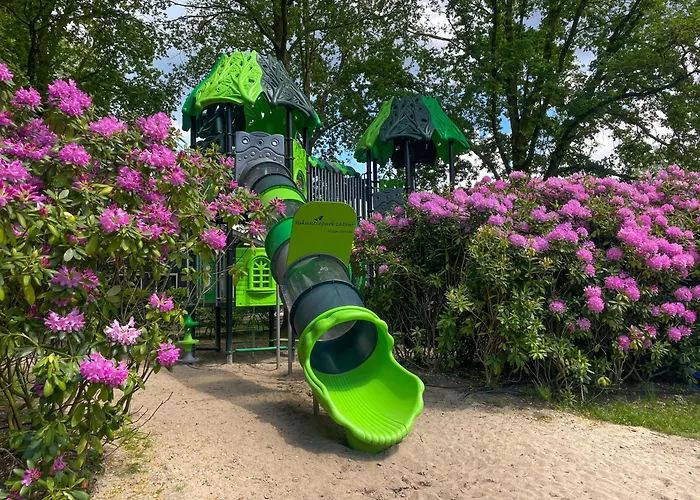 Aldeamento Turístico Latour *